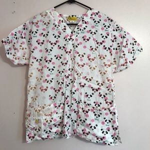 WONDER WINK SCRUB TOP